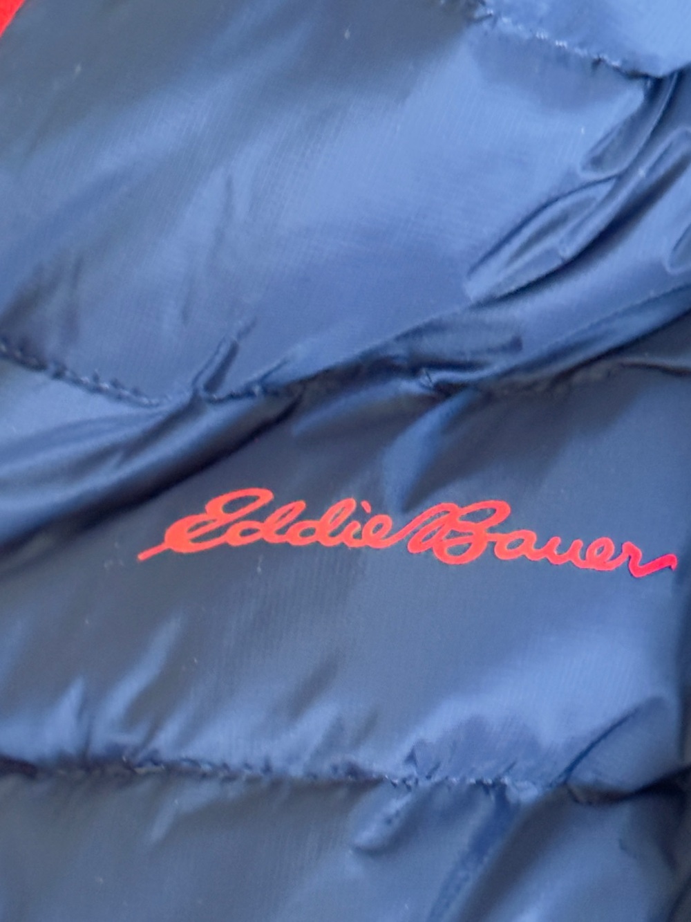 Eddie Bauer Kids Reversible Puffer Jacket in Navy and Camo with Red Trim - Picture 8 of 10